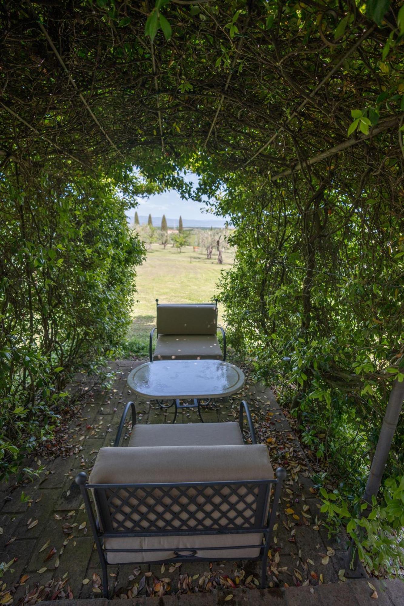 Equo Suites Petrignano Del Lago Exterior foto