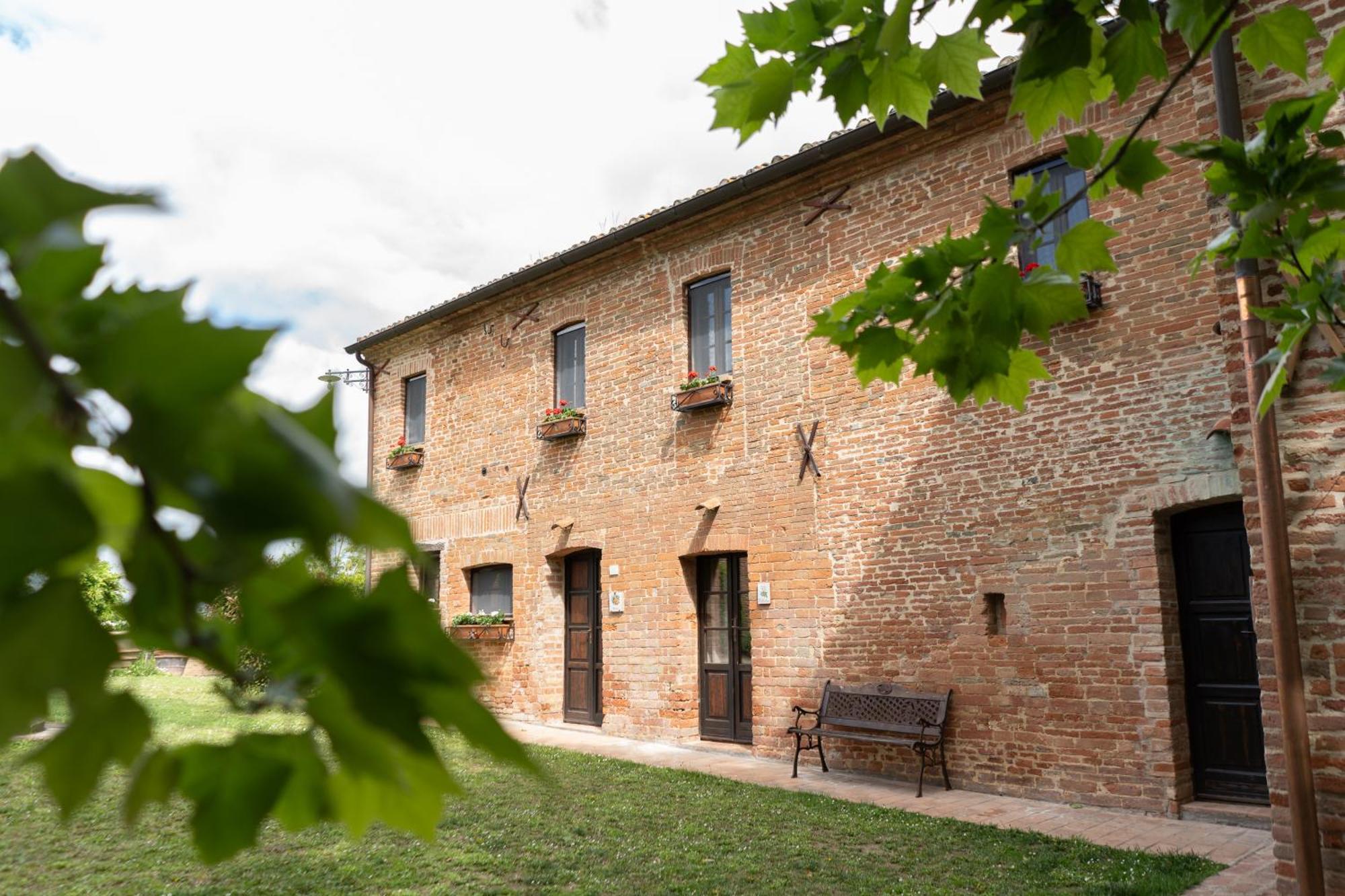 Equo Suites Petrignano Del Lago Exterior foto